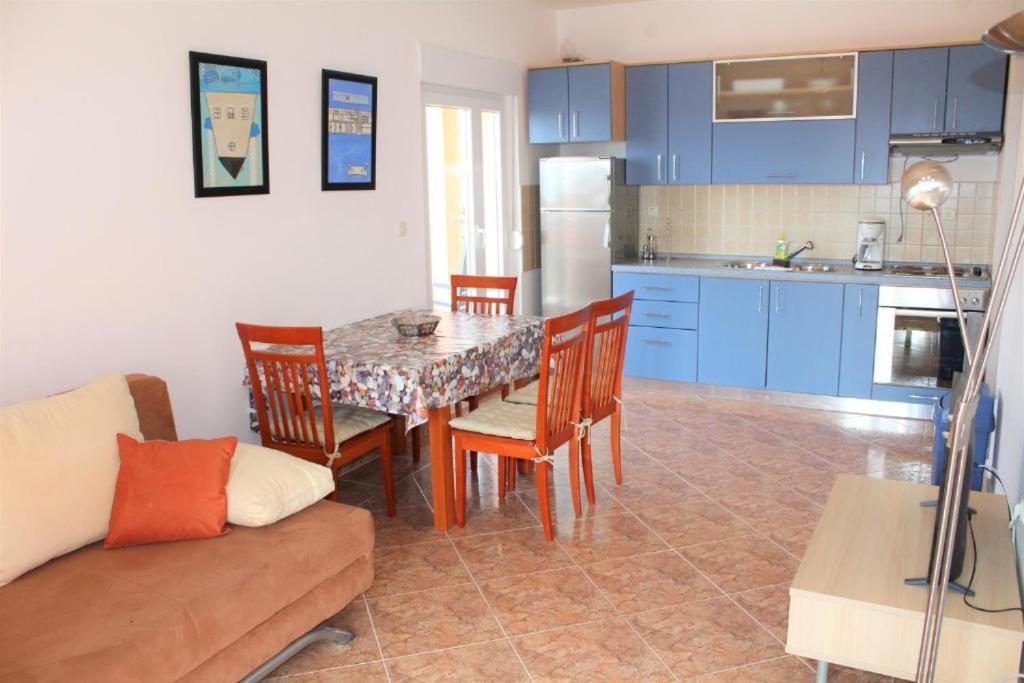 Apartment Visum Primošten Exterior foto